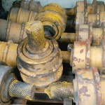 CARRIER TOP ROLLER - ห้างหุ้นส่วนจำกัด ทวีศักดิ์แทรคเตอร์