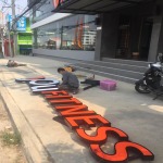 รับผลิตป้ายชื่อร้านค้า สำนักงาน บริษัท - บริษัท เบนซิน แอ็ดเวอร์ไทซิ่ง จำกัด