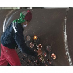 gas cutting steel plate